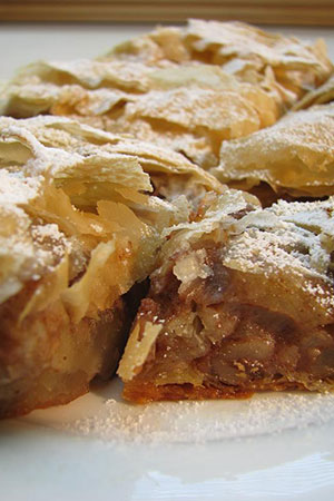 apple/walnut Hungarian filo pastry strudel