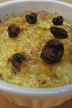 Mexican rice pudding with raisins