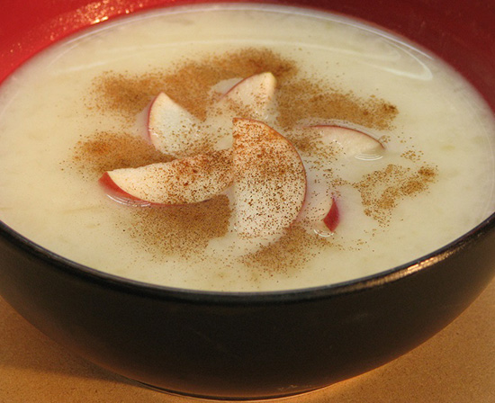 Hungarian cold apple soup with cinnamon
