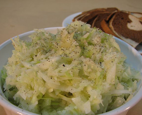 Hungarian oil and vinegar cole slaw