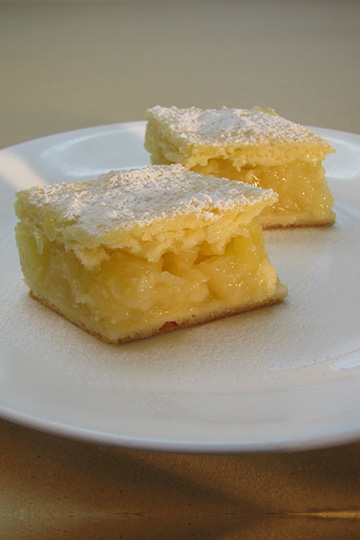 pineapple cake