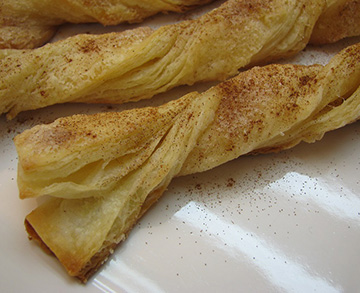 puff pastry cinnamon twists