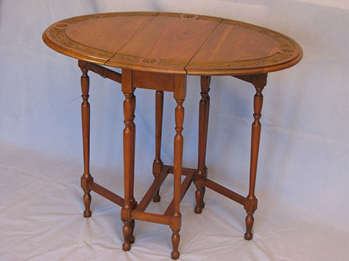Antique Walnut Drop Leaf Table with Gate Legs