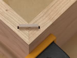 Vertical Splines Inside Box Mitres
